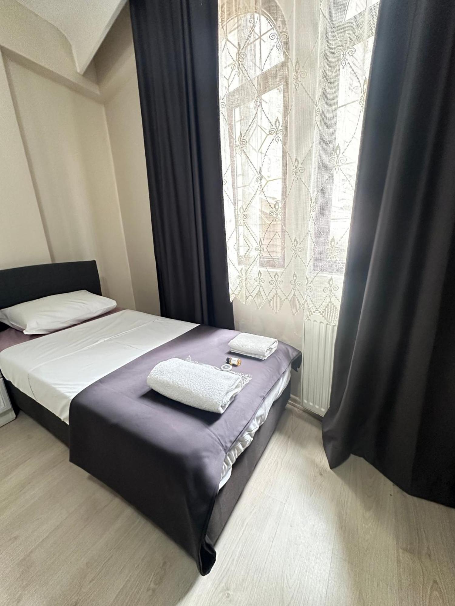 Glr Otel บาลึคเคสิจ ภายนอก รูปภาพ