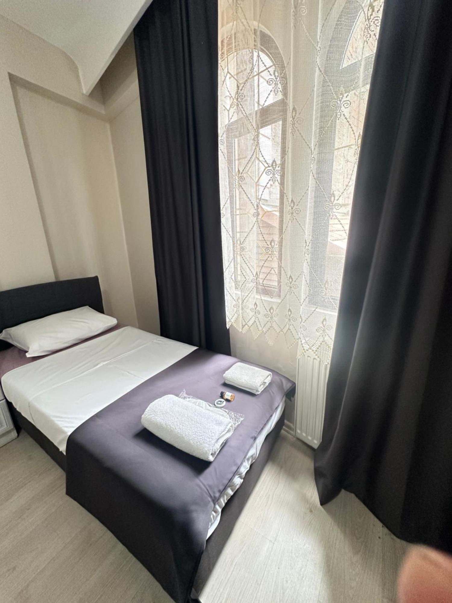 Glr Otel บาลึคเคสิจ ภายนอก รูปภาพ